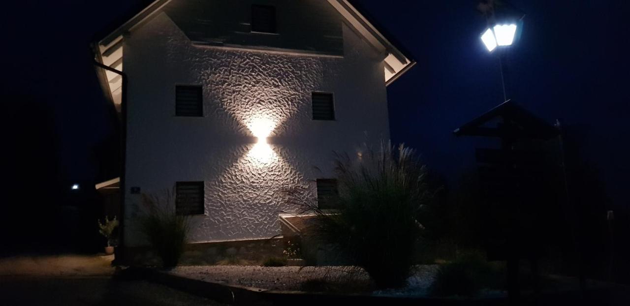 Ambiente Ferienapartments Julienhöhe Niederdorf  Exteriör bild